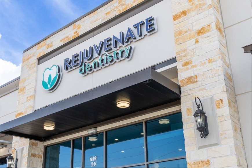 Outside view of Rejuvenate Dentistry of Cinco Ranch